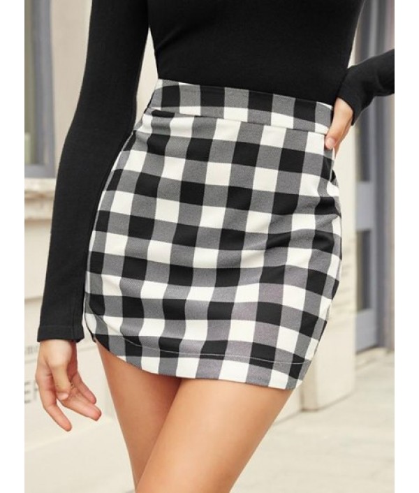 Curved Hem Plaid Mini Skirt