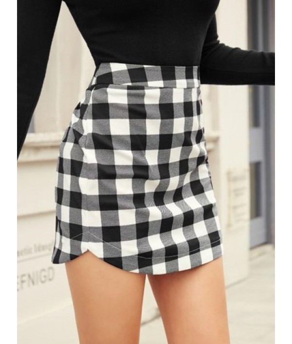 Curved Hem Plaid Mini Skirt